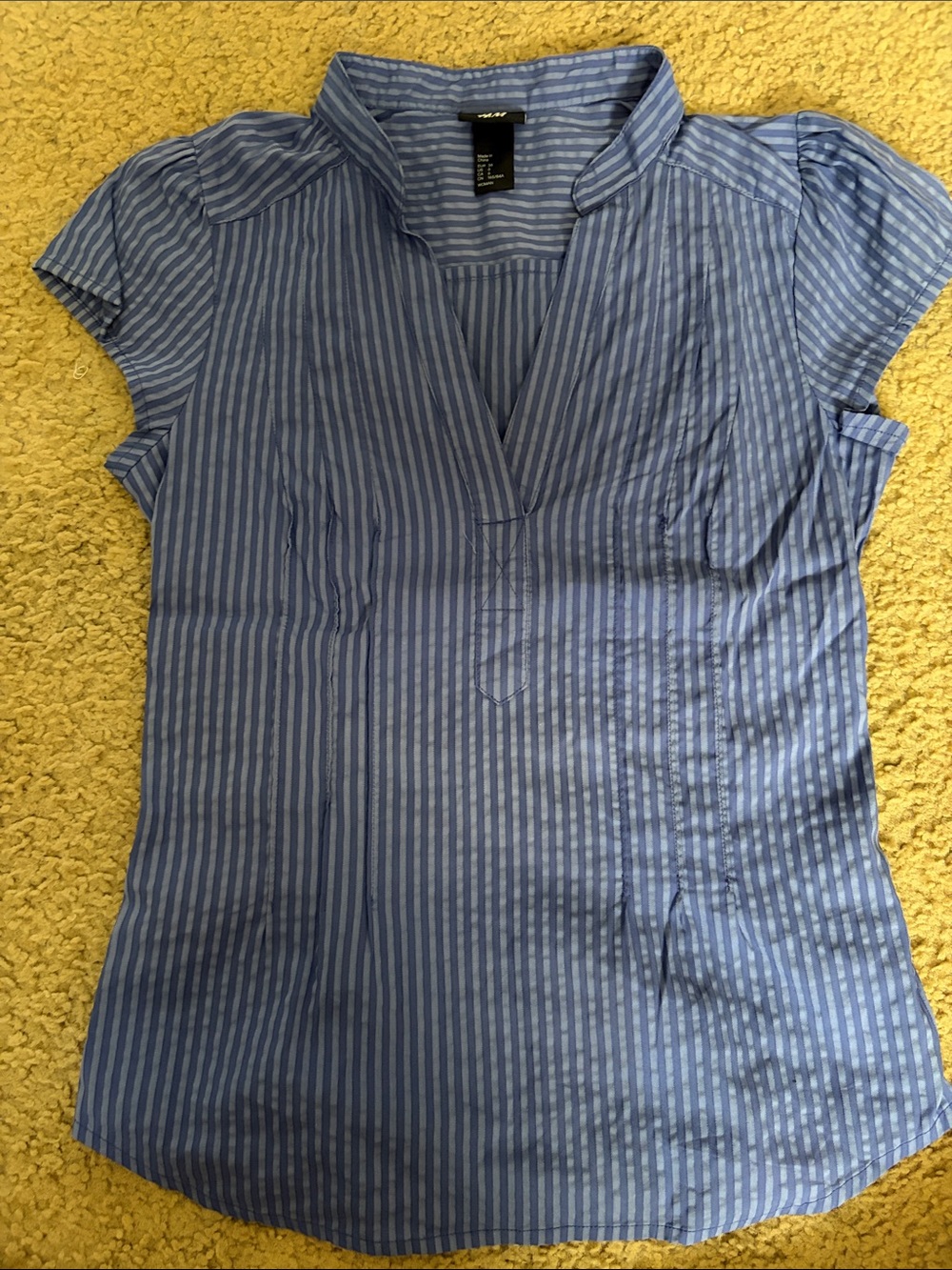 H&M Women's Blue Stripe V-Neck Cap Sleeve Top